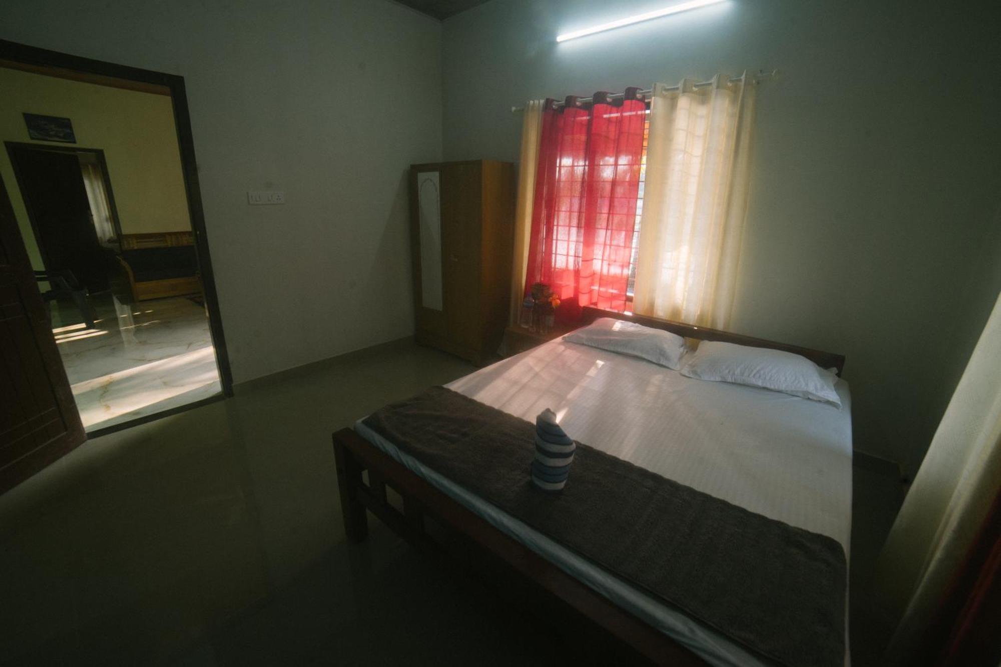 شقة Tulsi Kayal Retreat Champakulam المظهر الخارجي الصورة