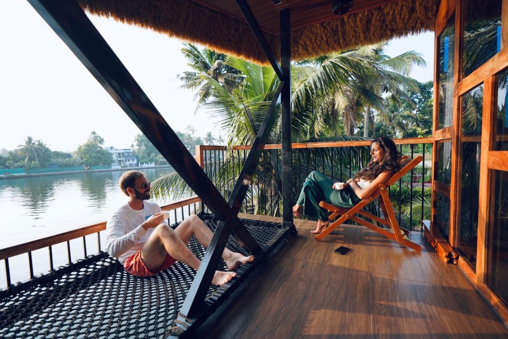 شقة Tulsi Kayal Retreat Champakulam المظهر الخارجي الصورة