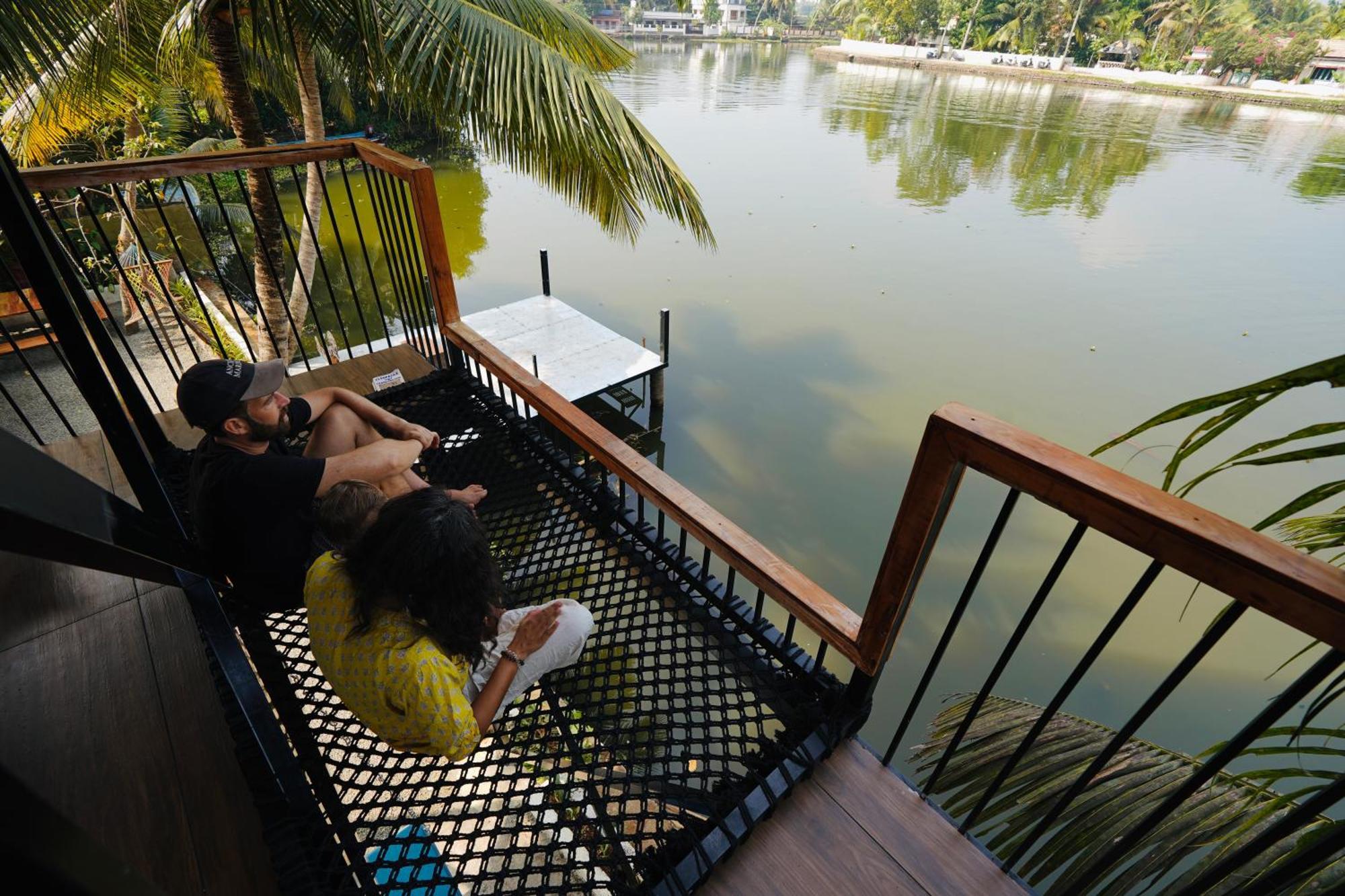 شقة Tulsi Kayal Retreat Champakulam المظهر الخارجي الصورة
