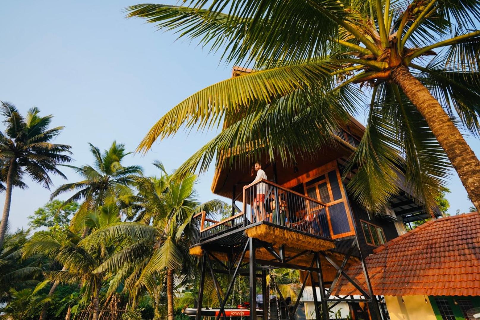 شقة Tulsi Kayal Retreat Champakulam المظهر الخارجي الصورة